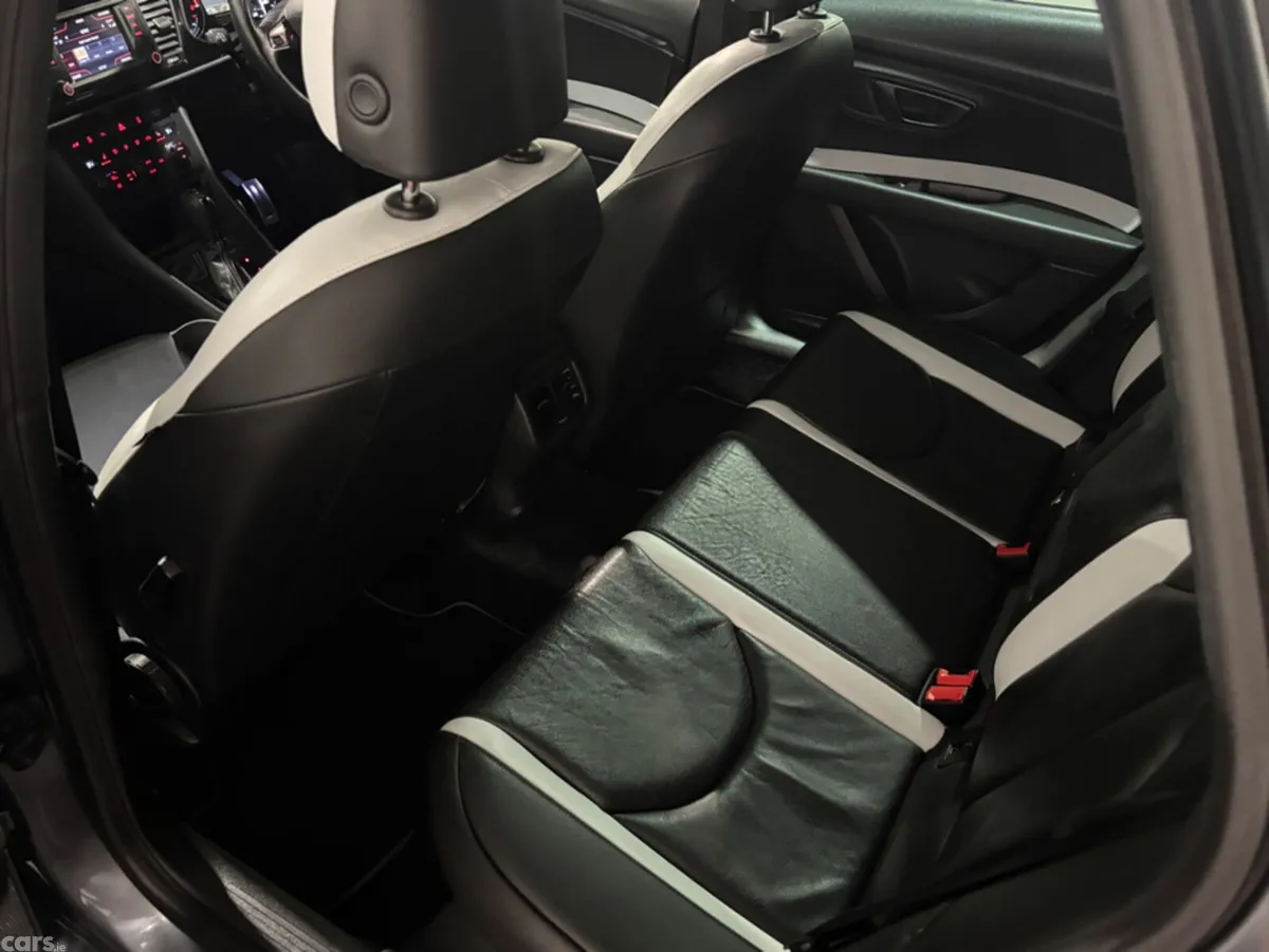 SEAT Leon Estate, Petrol, 2015, Grey