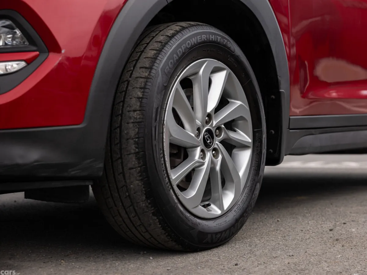 Hyundai Tucson MPV, Diesel, 2017, Red