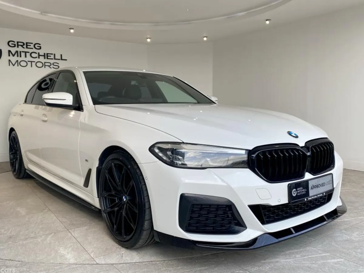 BMW 5-Series Saloon, Diesel Hybrid, 2022, White