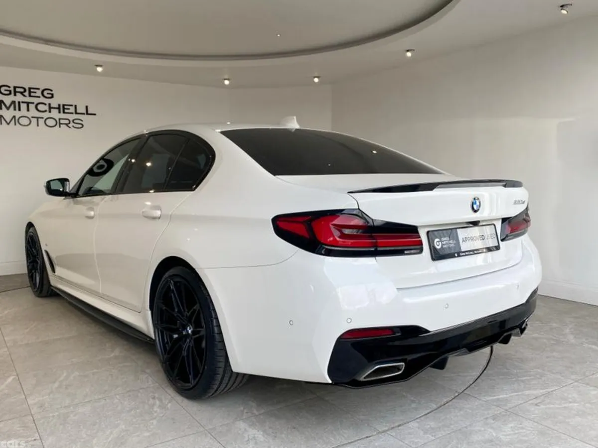 BMW 5-Series Saloon, Diesel Hybrid, 2022, White