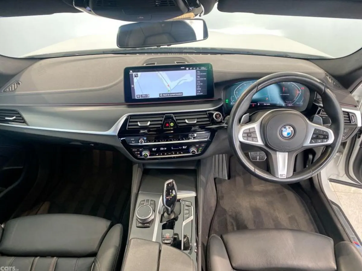 BMW 5-Series Saloon, Diesel Hybrid, 2022, White