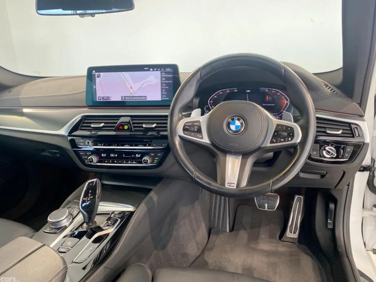 BMW 5-Series Saloon, Diesel Hybrid, 2022, White