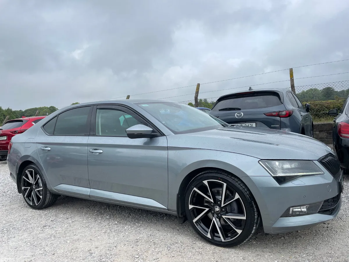 Skoda Superb Saloon, Diesel, 2018, Grey