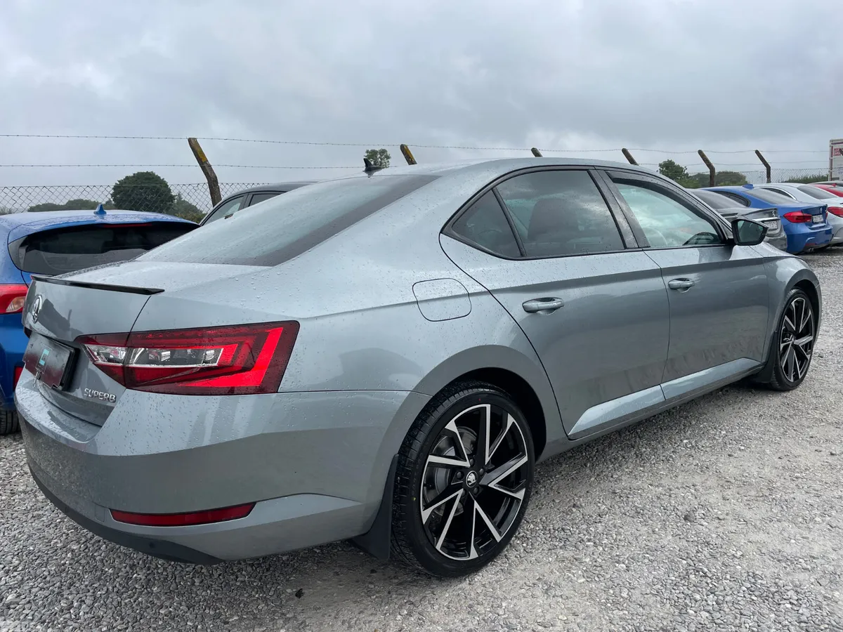Skoda Superb Saloon, Diesel, 2018, Grey