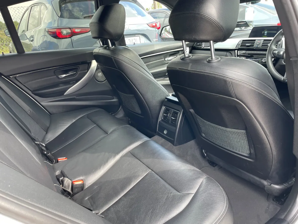 BMW 3-Series Saloon, Diesel, 2018, Silver