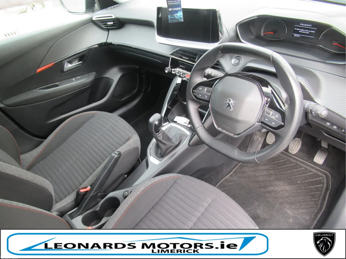 Peugeot 208 Hatchback, Petrol, 2022, Grey