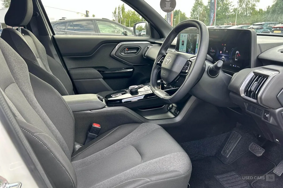 Toyota Urban Cruiser SUV, Electric, 2026, White