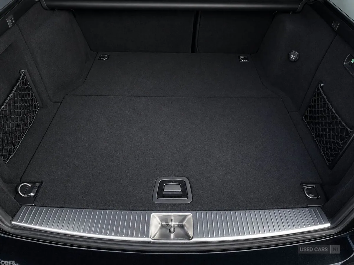 Mercedes-Benz C-Class , Petrol, 2014, Black