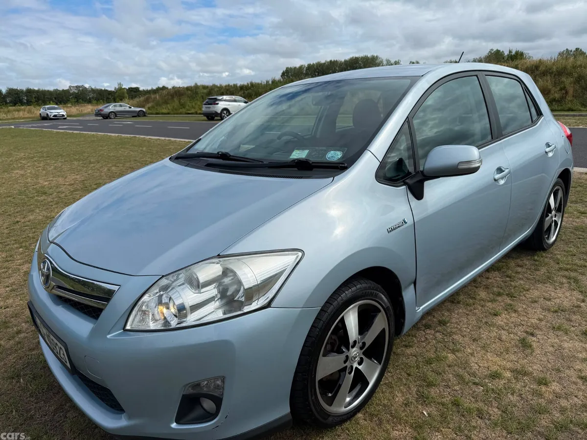 Toyota Auris Hatchback, Petrol Hybrid, 2012, Blue
