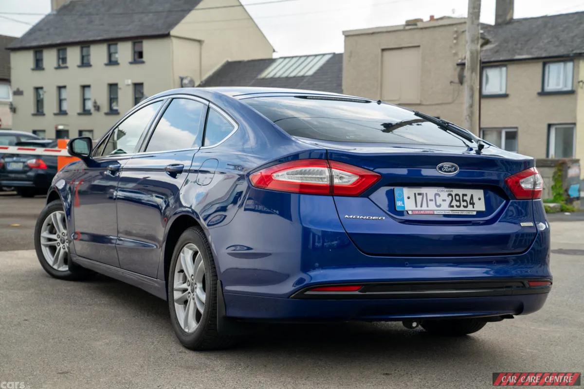 Ford Mondeo Hatchback, Diesel, 2017, Blue