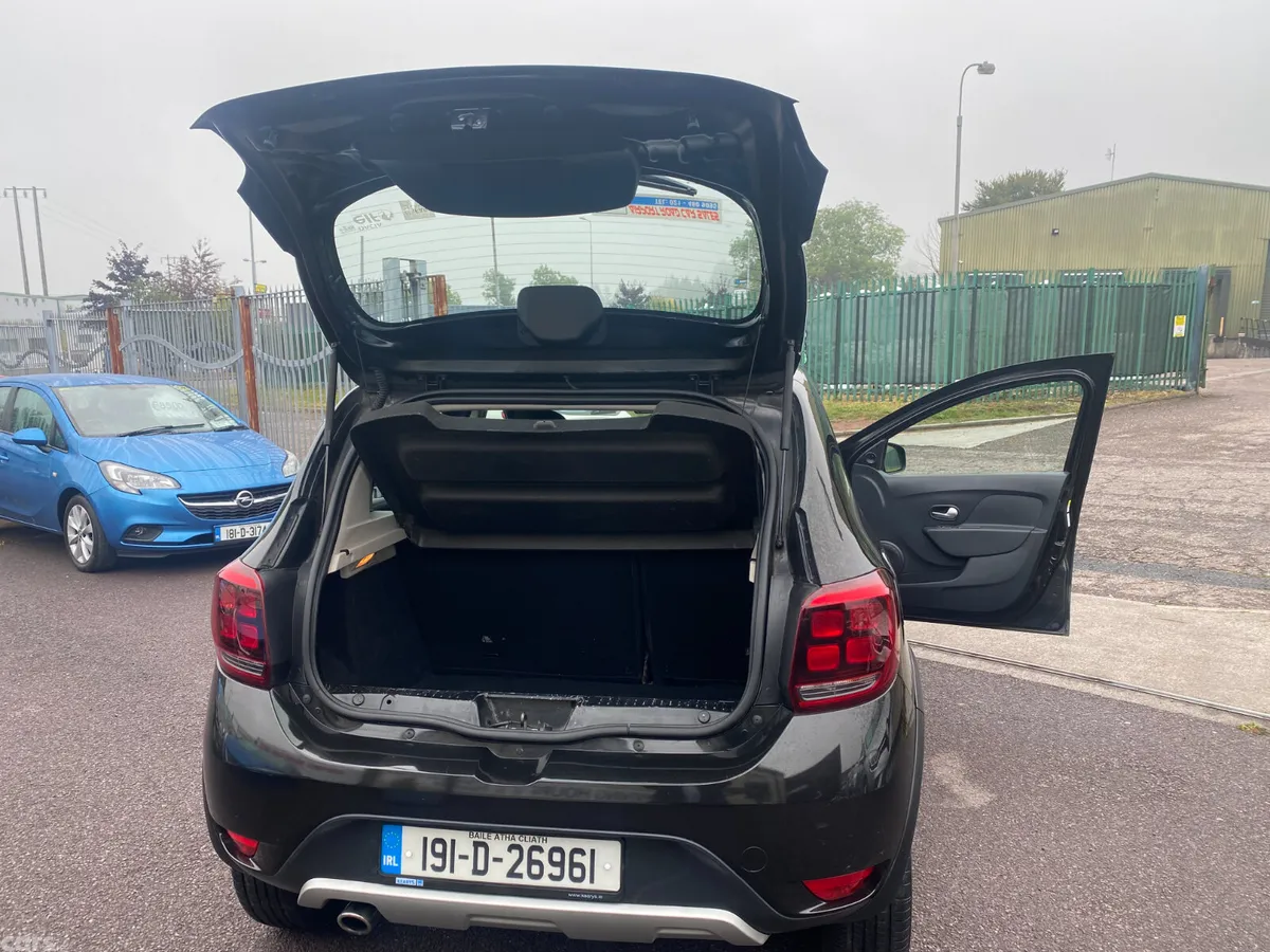 Dacia Sandero Stepway Hatchback, Diesel, 2019, Black