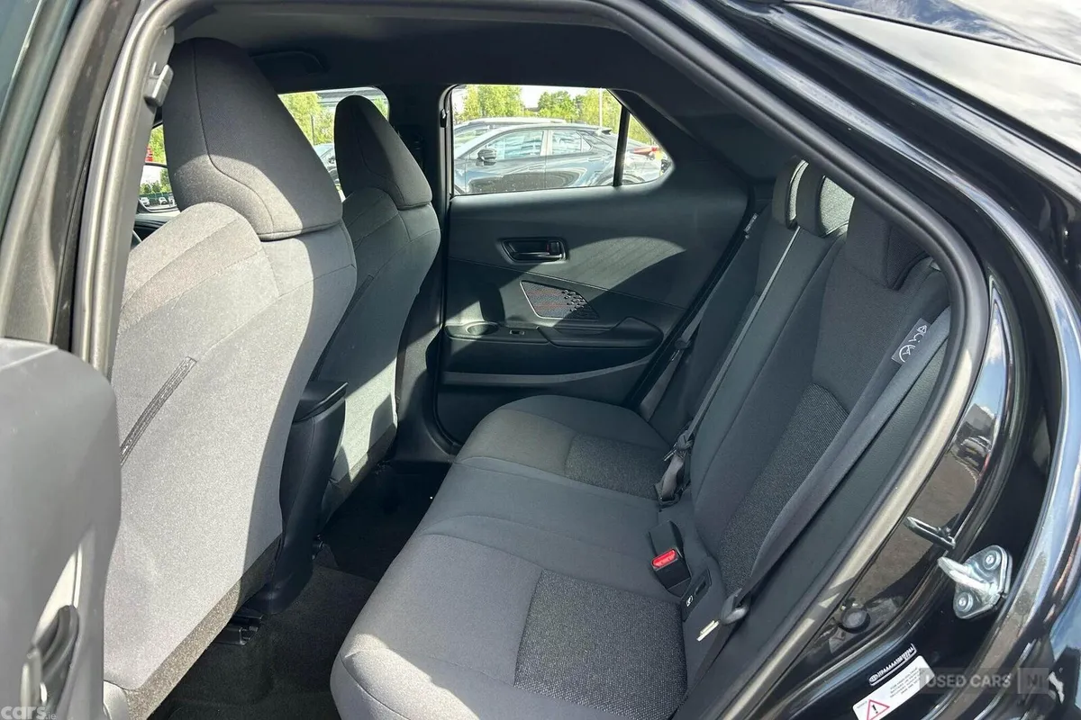 Toyota C-HR SUV, Petrol Hybrid, 2026, Black