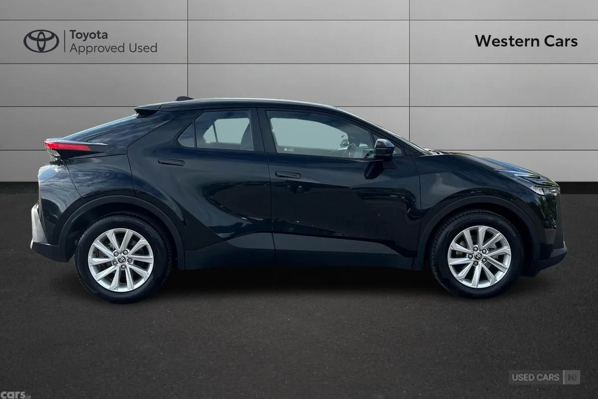 Toyota C-HR SUV, Petrol Hybrid, 2026, Black