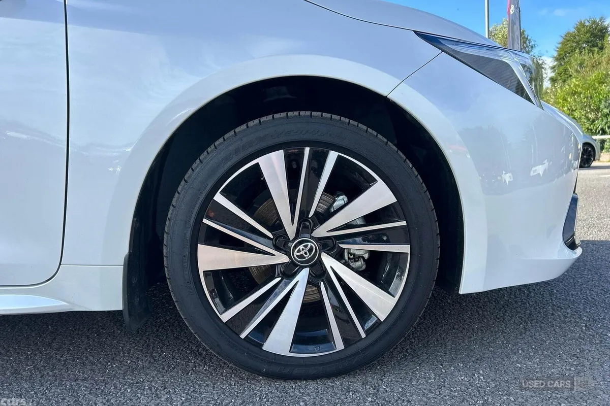 Toyota Corolla Estate, Petrol Hybrid, 2026, White