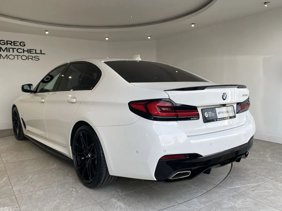 BMW 5-Series Saloon, Diesel Hybrid, 2022, White