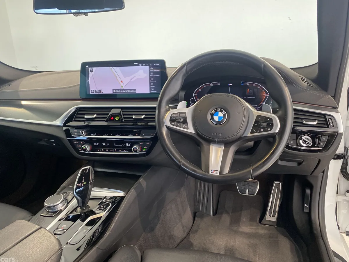 BMW 5-Series Saloon, Diesel Hybrid, 2022, White
