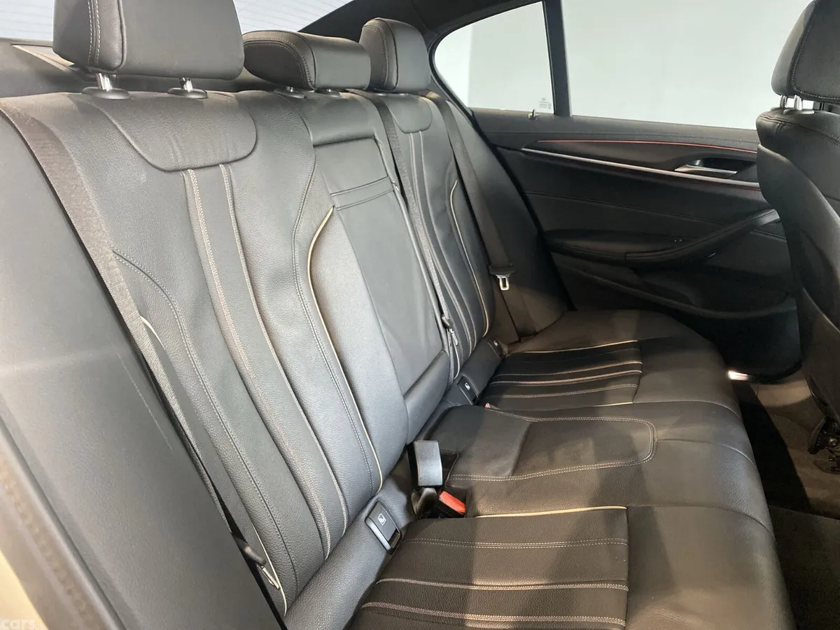 BMW 5-Series Saloon, Diesel Hybrid, 2022, White