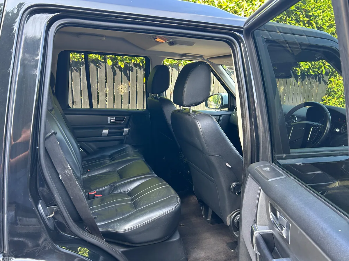 Land Rover Discovery SUV, Diesel, 2016, Black