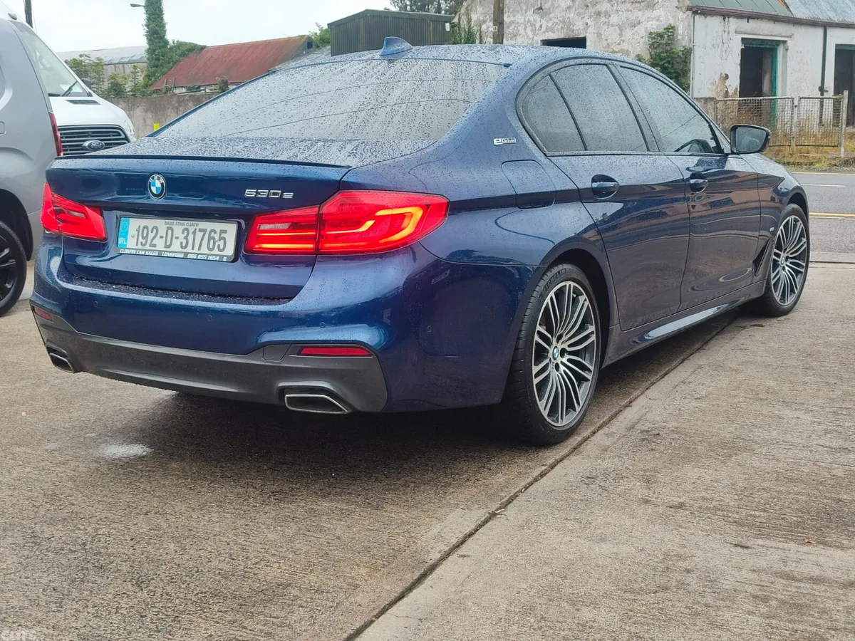 BMW 5-Series Saloon, Petrol Hybrid, 2019, Blue