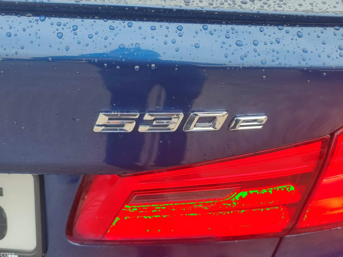 BMW 5-Series Saloon, Petrol Hybrid, 2019, Blue