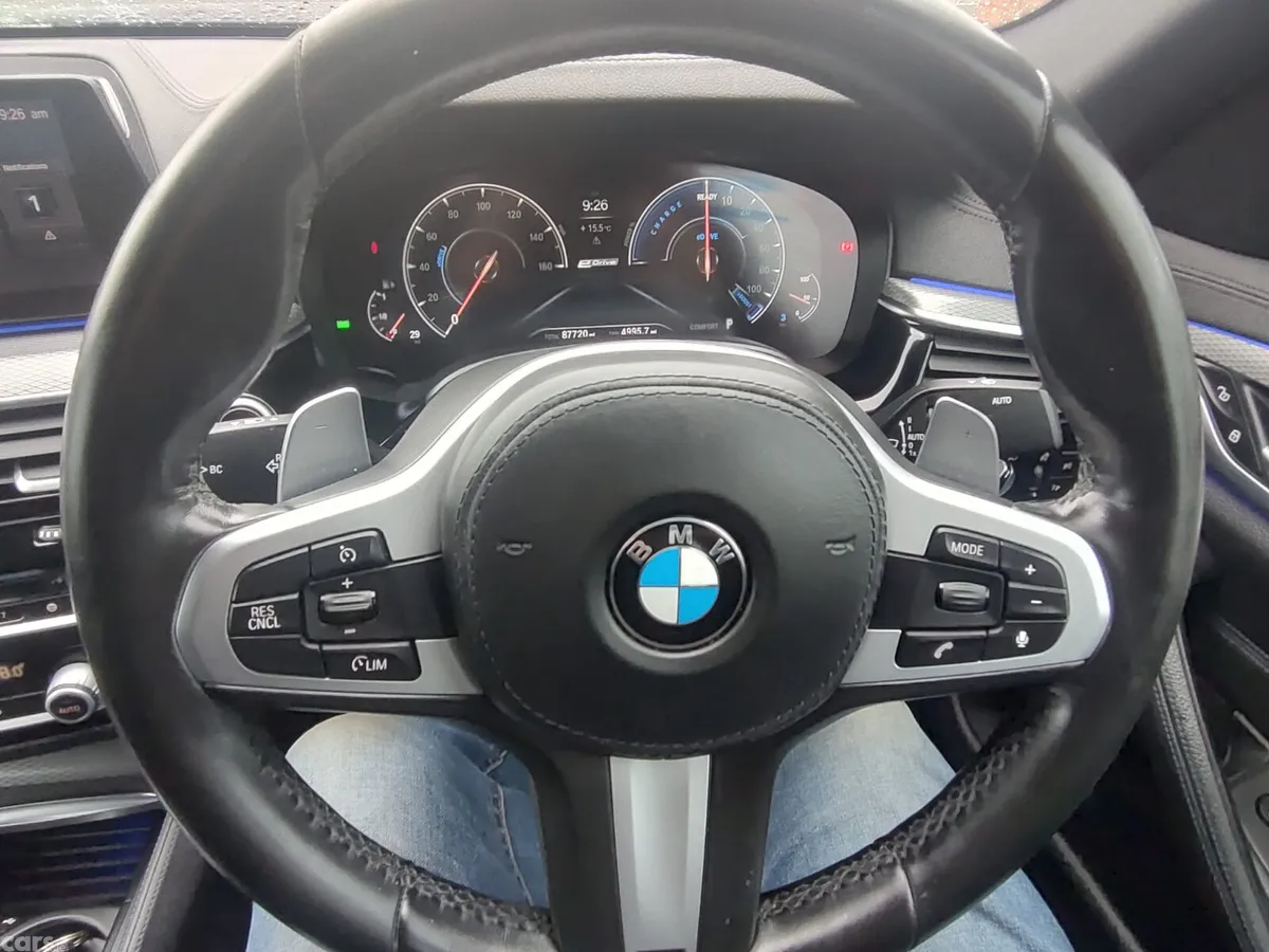 BMW 5-Series Saloon, Petrol Hybrid, 2019, Blue