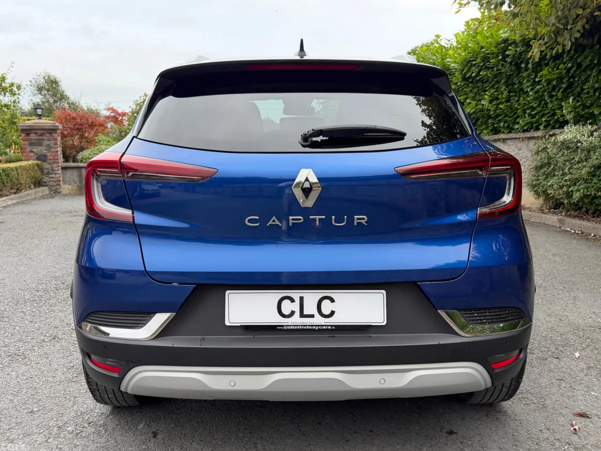 Renault Captur Hatchback, Petrol, 2021, Blue