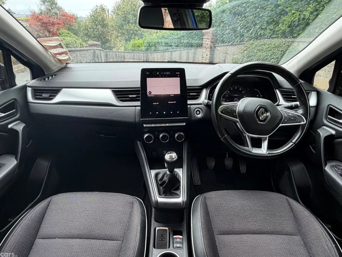 Renault Captur Hatchback, Petrol, 2021, Blue
