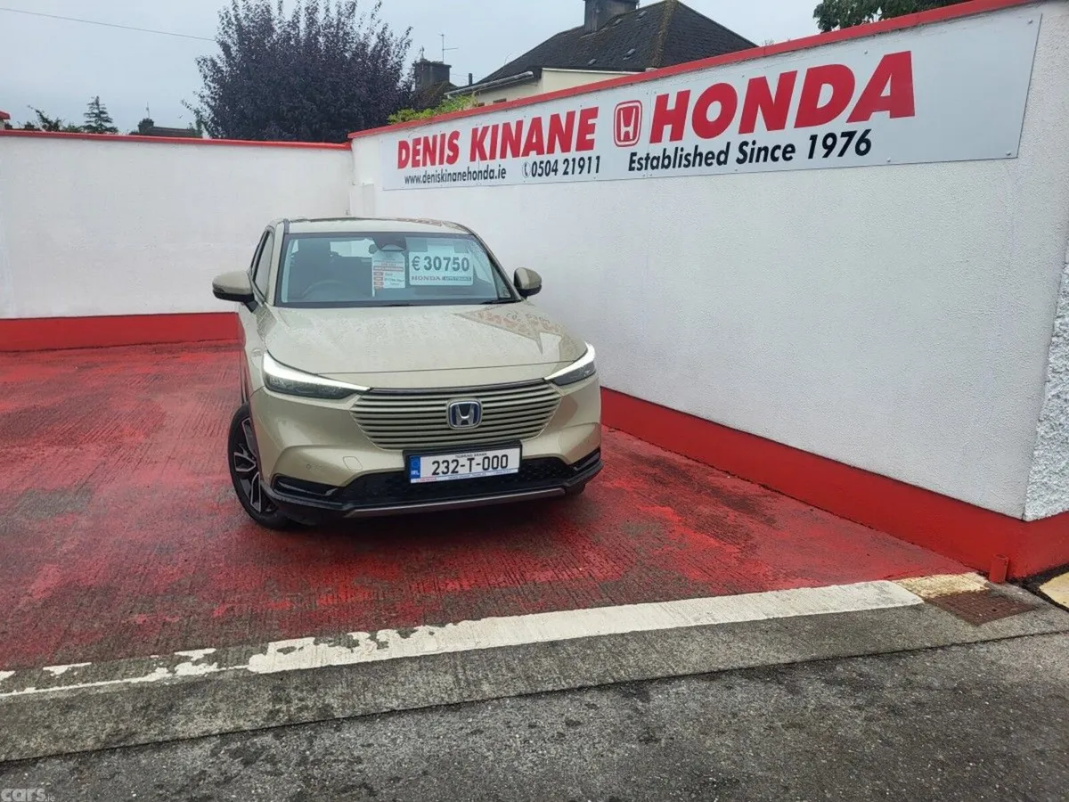 Honda HR-V SUV, Petrol Hybrid, 2023, Beige