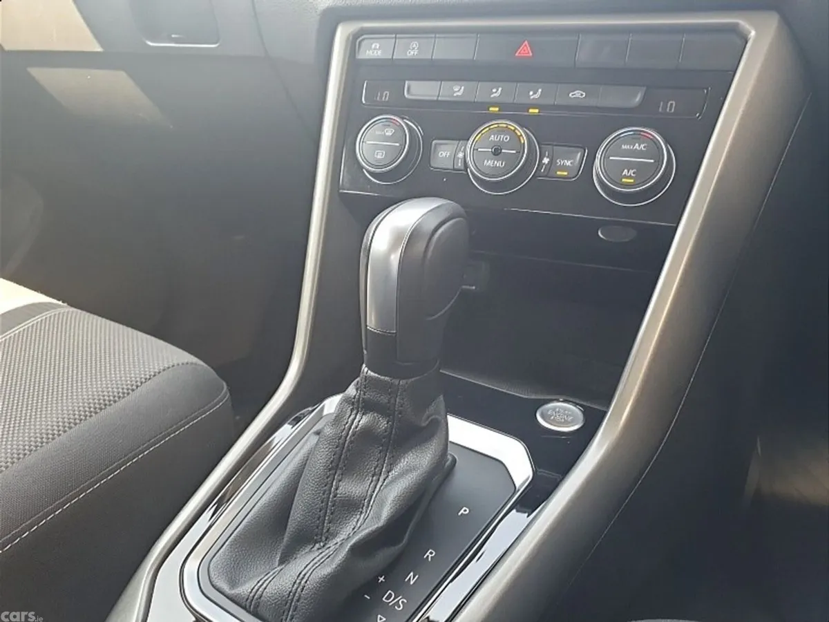 Volkswagen T-Roc SUV, Diesel, 2022, White