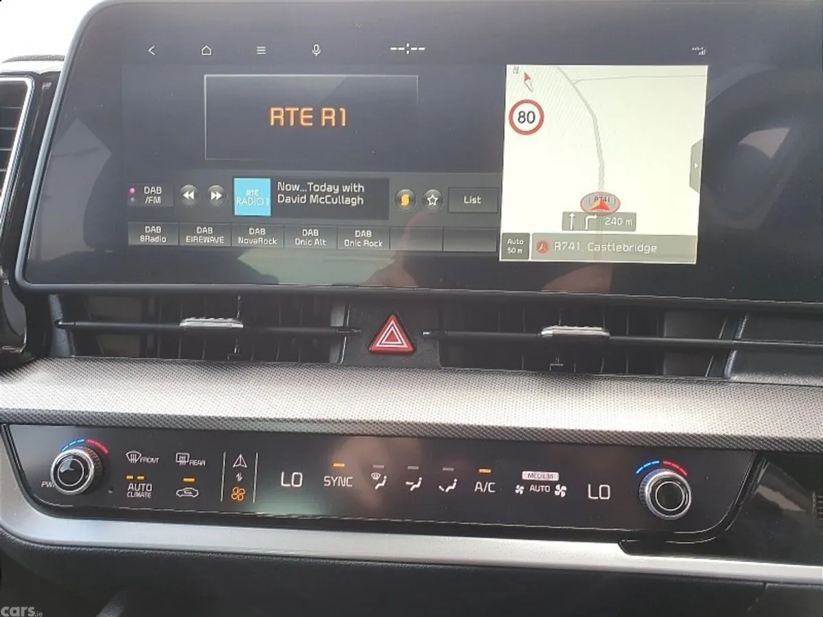 Kia Sportage SUV, Diesel Hybrid, 2024, Red