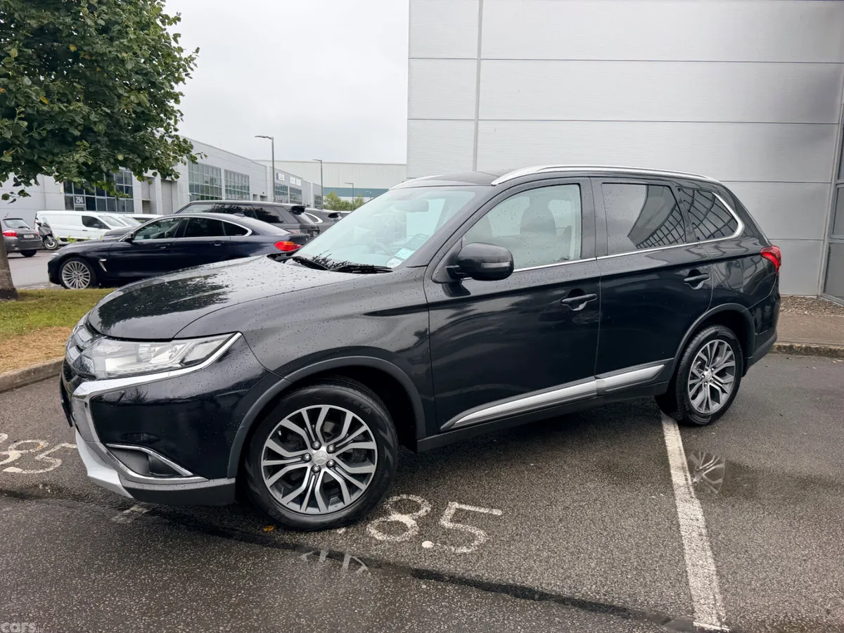 Mitsubishi Outlander SUV, Diesel, 2017, Black