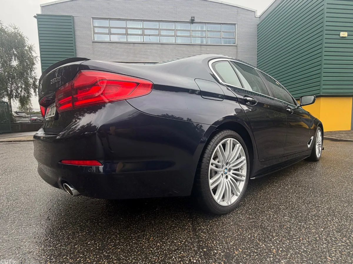 BMW 5-Series Saloon, Diesel, 2018, Blue