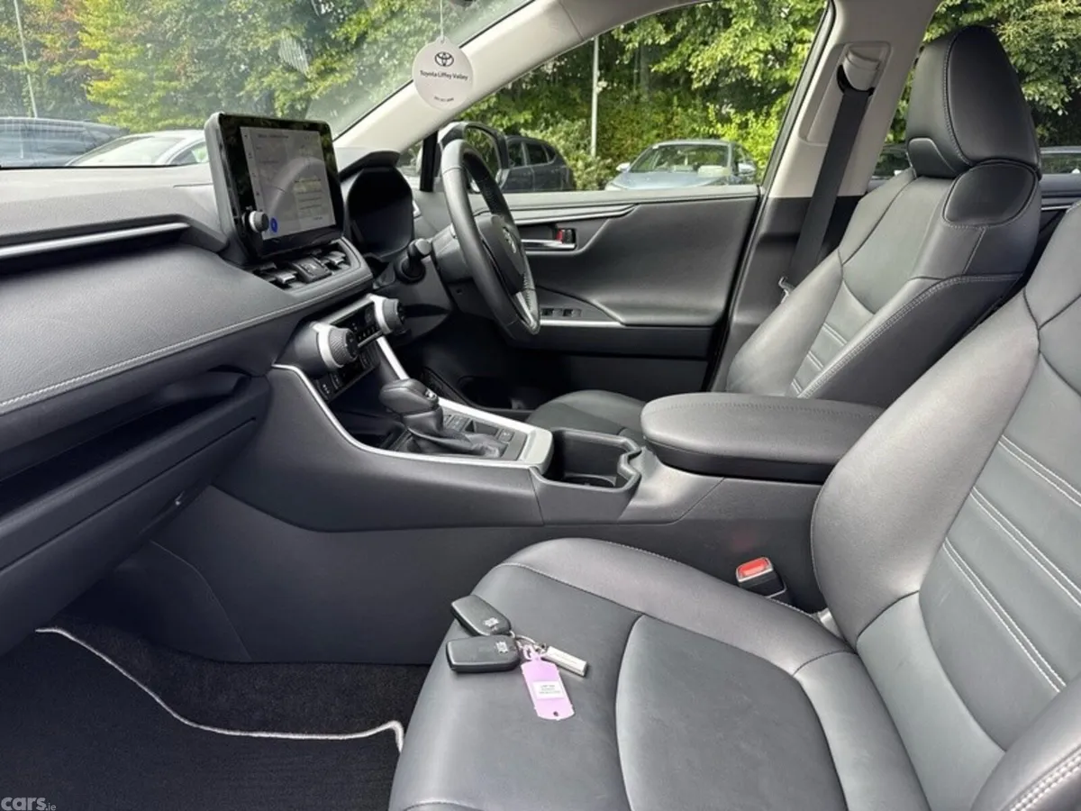 Toyota RAV4 SUV, Petrol Hybrid, 2024, Grey