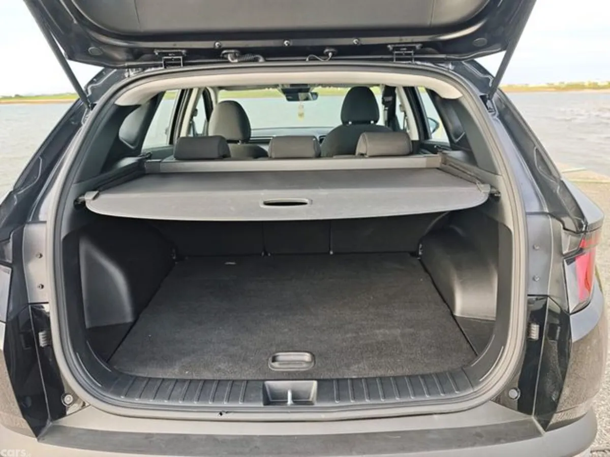 Hyundai Tucson MPV, Diesel, 2024, Black