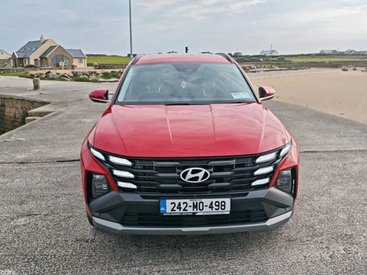 Hyundai Tucson MPV, Diesel, 2024, Red