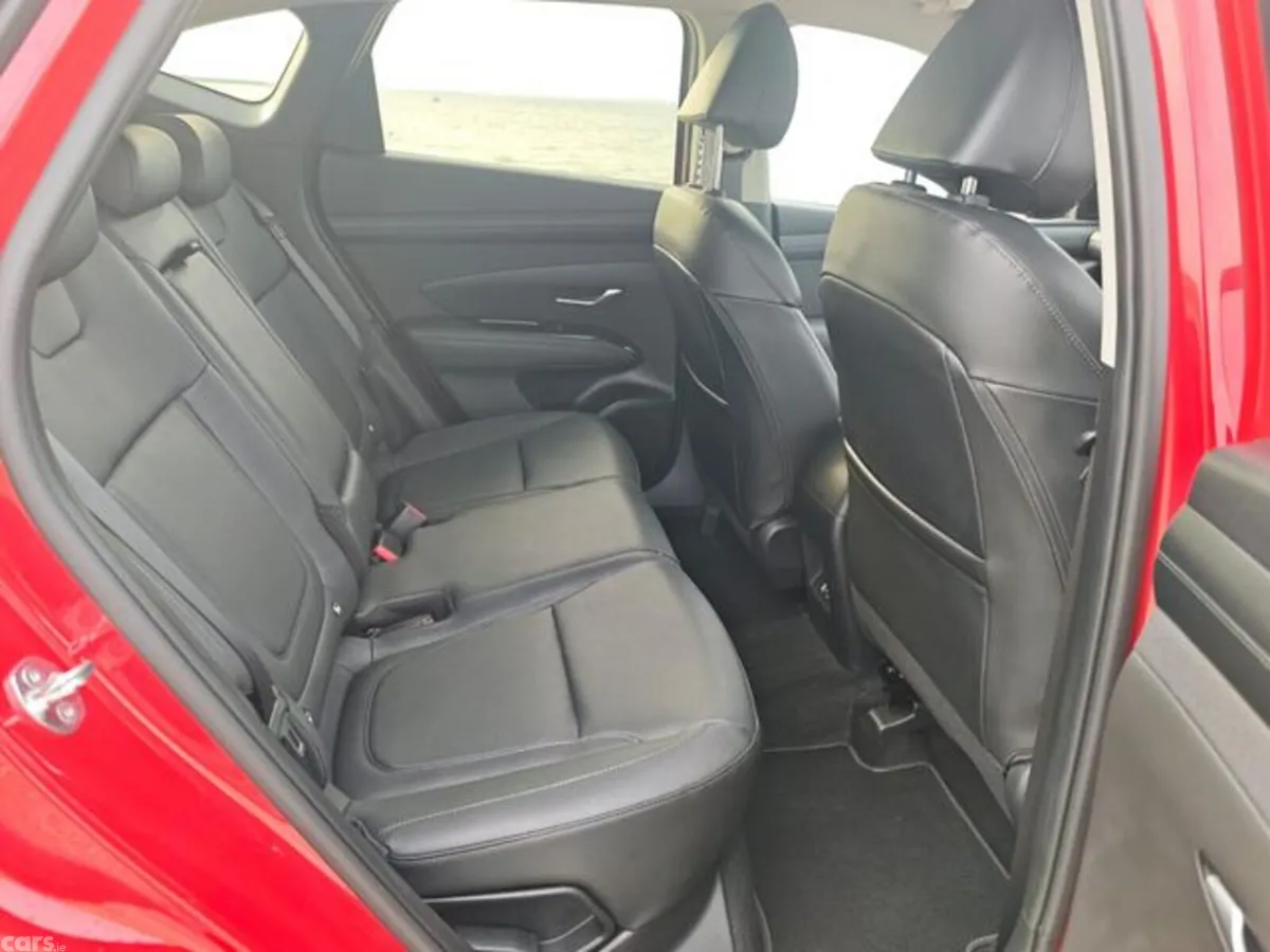 Hyundai Tucson MPV, Diesel, 2024, Red