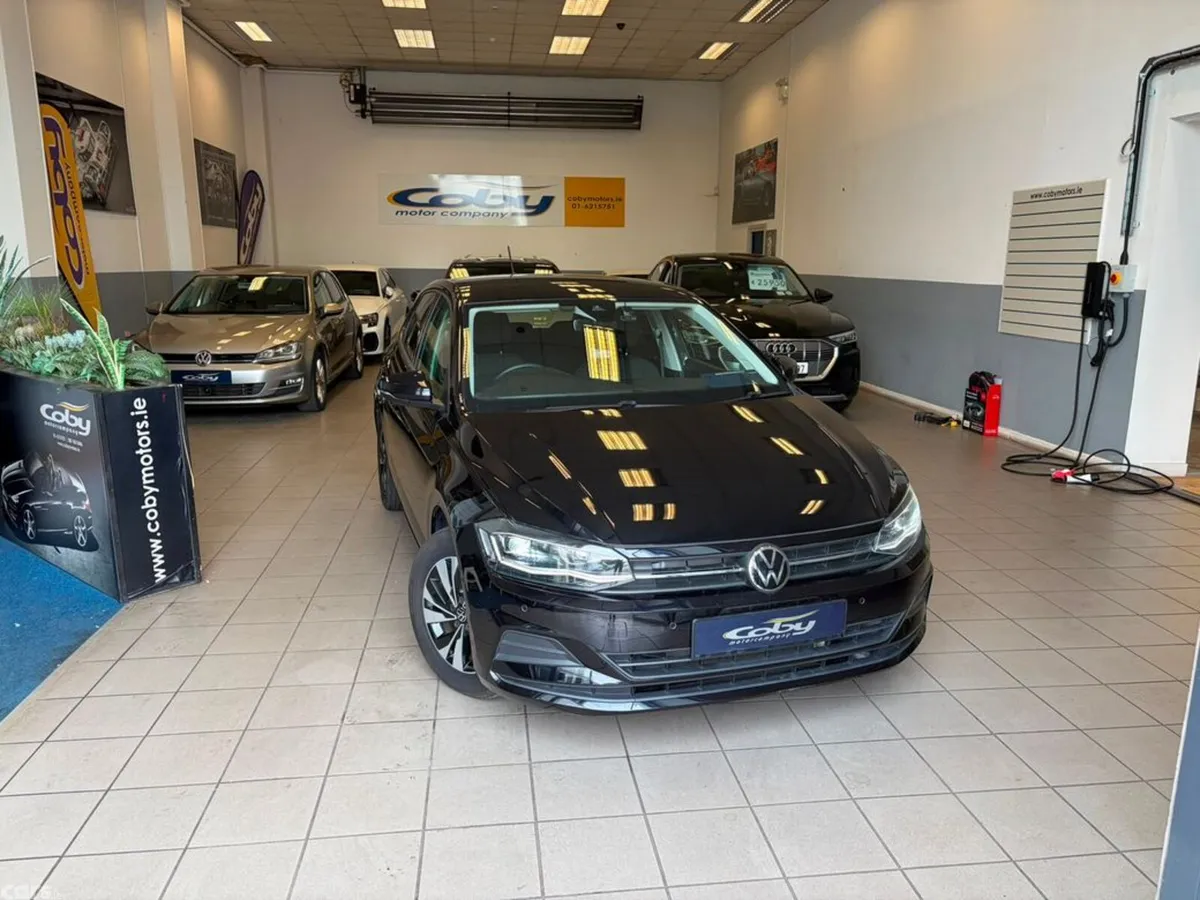 Volkswagen Polo Hatchback, Petrol, 2021, Black