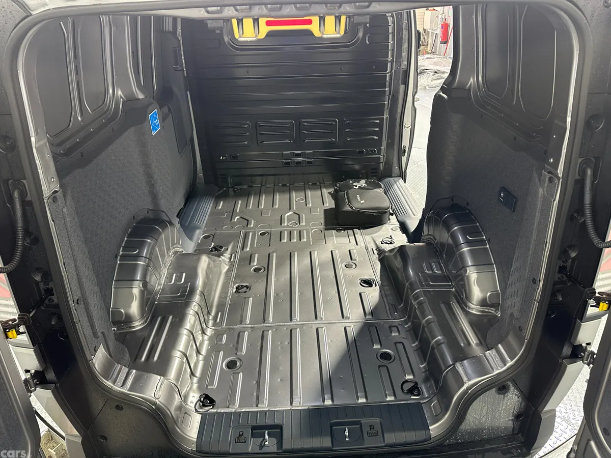 Kia PV5 Van, Electric, 2026, Grey