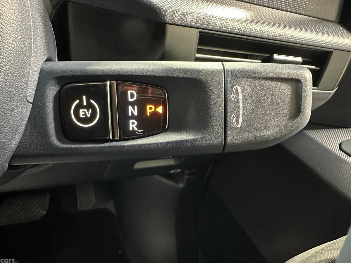 Kia PV5 Van, Electric, 2026, Grey