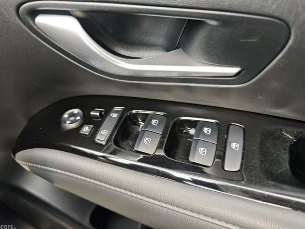 Hyundai Tucson MPV, Diesel, 2024, Red