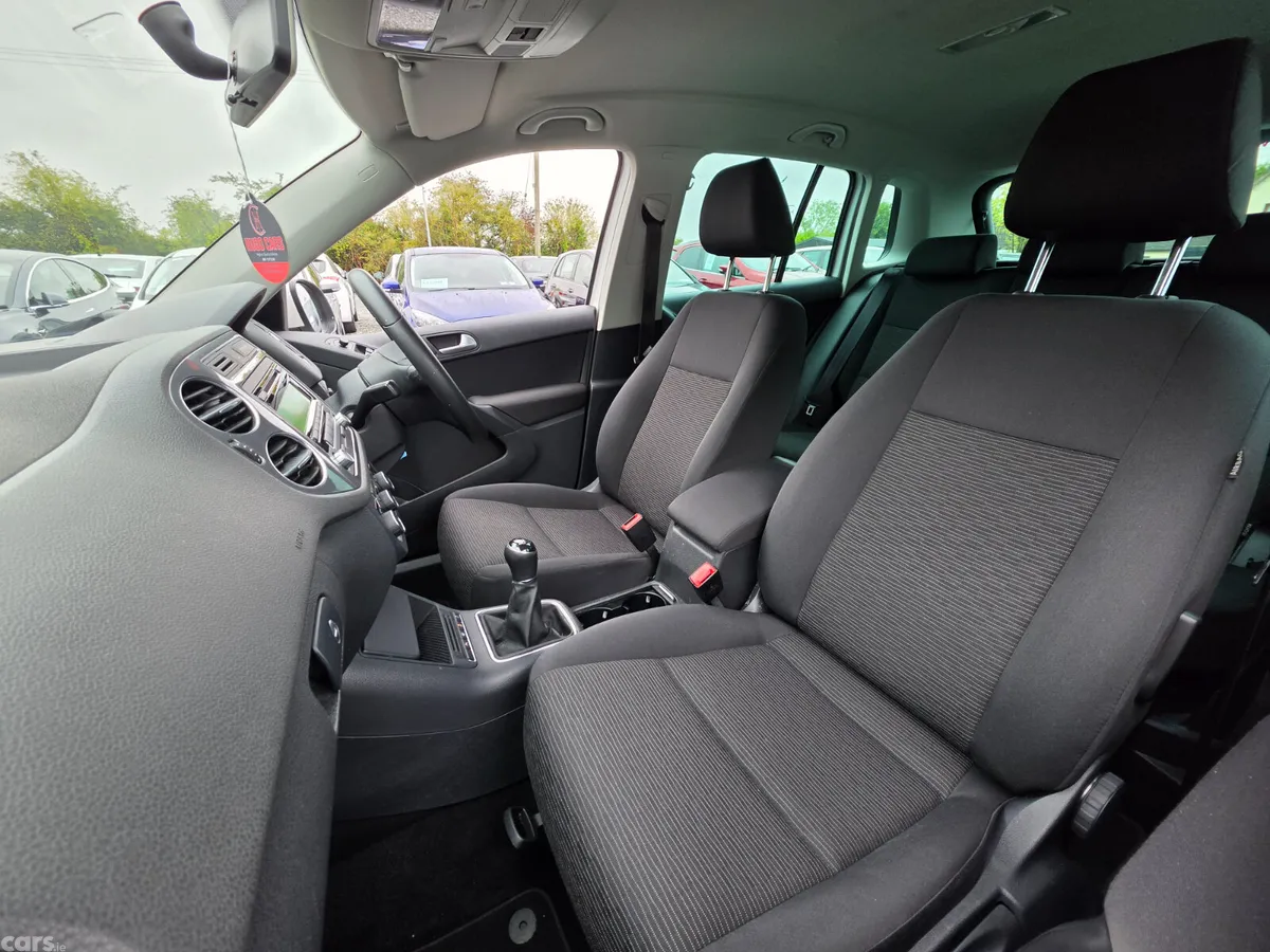 Volkswagen Tiguan SUV, Diesel, 2014, White