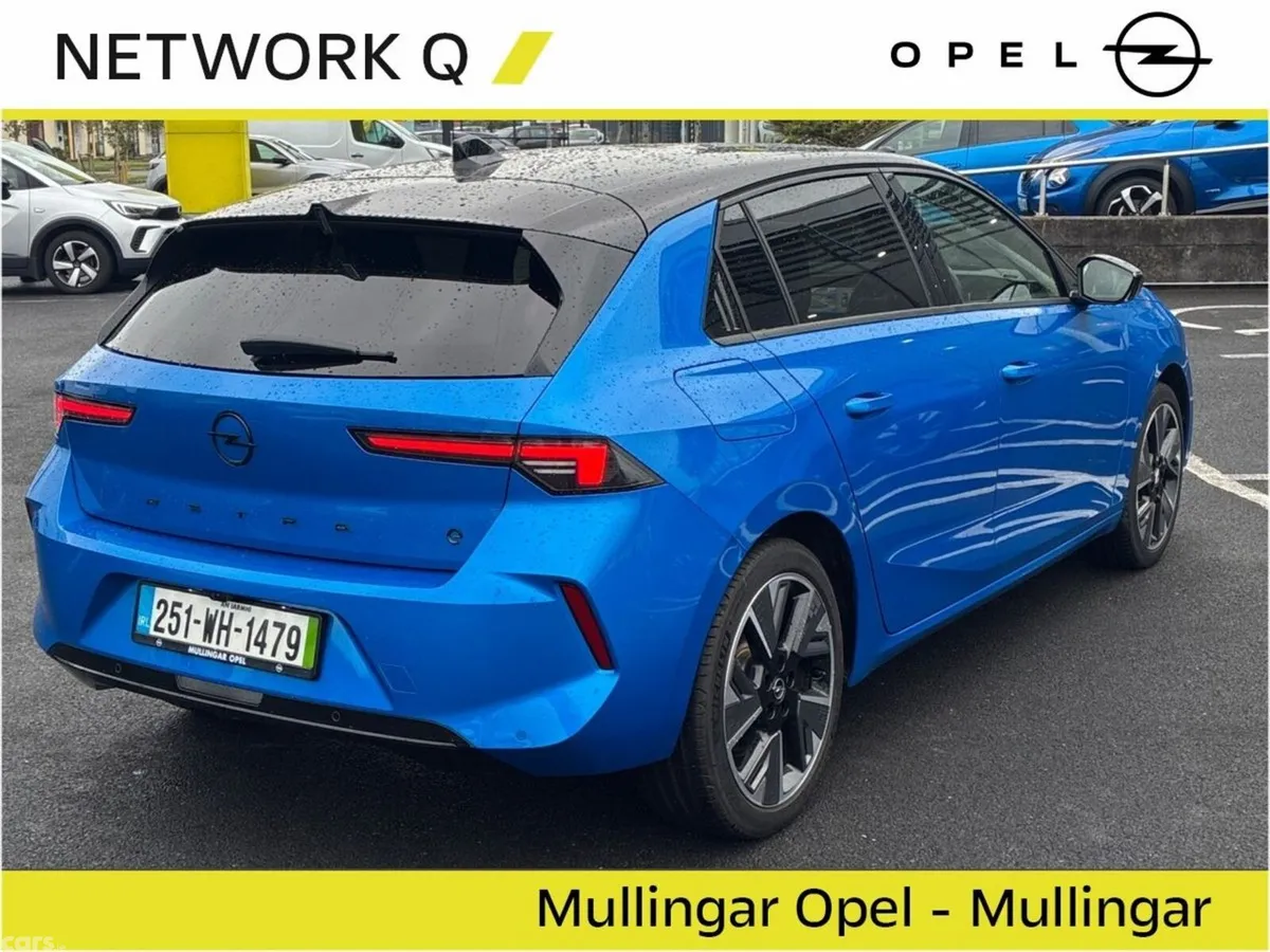 Opel Astra Hatchback, Electric, 2025, Blue