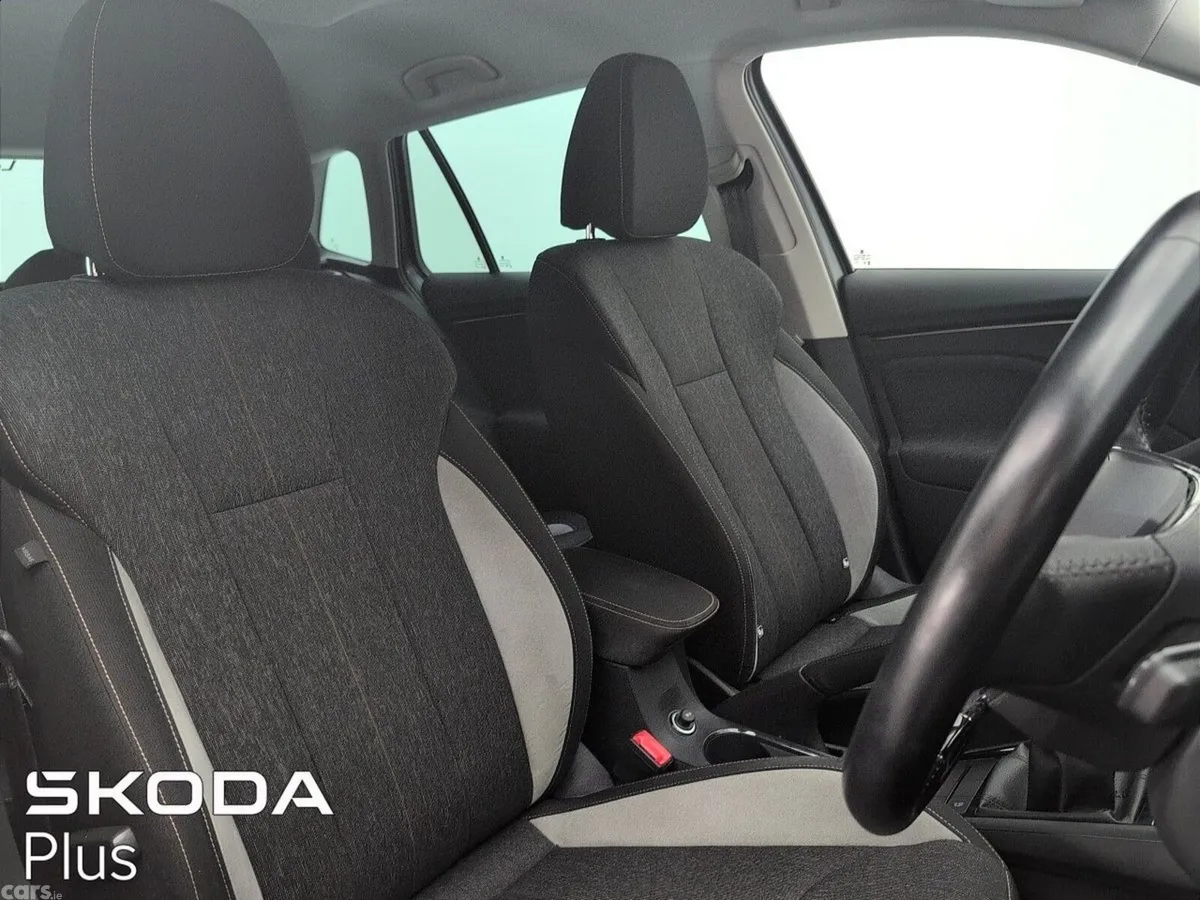Skoda Kamiq SUV, Petrol, 2024, Grey