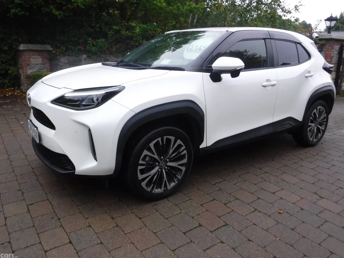 Toyota Yaris Cross SUV, Petrol Hybrid, 2021, White
