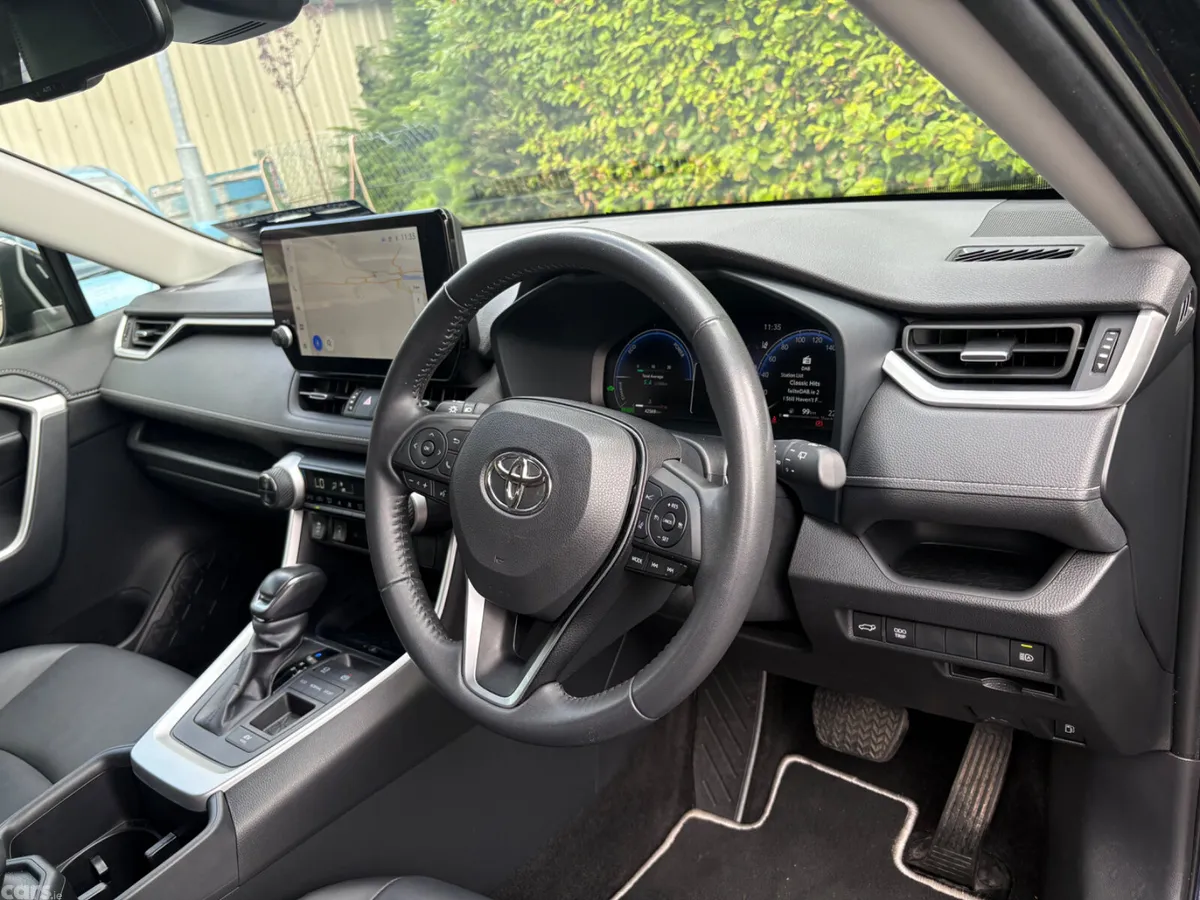 Toyota RAV4 SUV, Petrol Hybrid, 2024, Blue