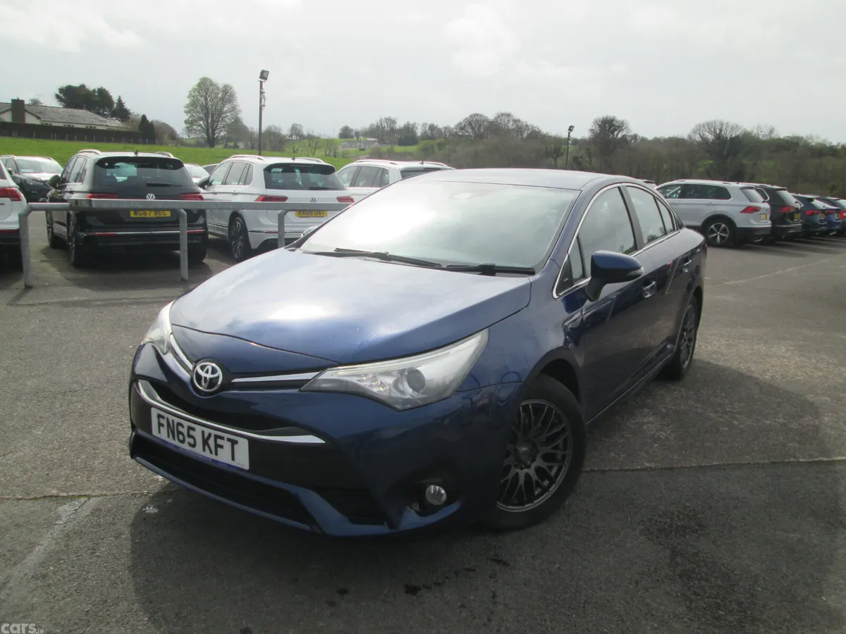 Toyota Avensis Saloon, Diesel, 2015, Blue