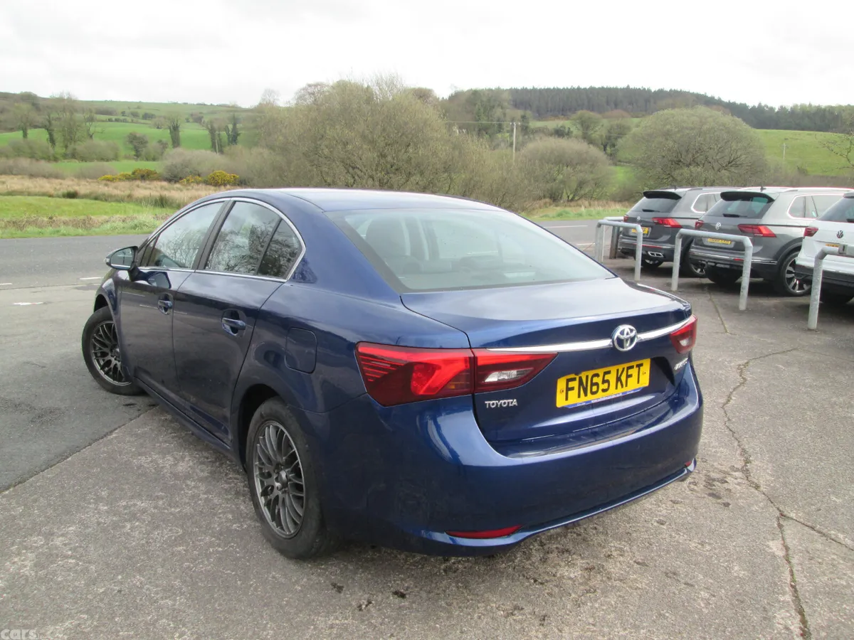 Toyota Avensis Saloon, Diesel, 2015, Blue