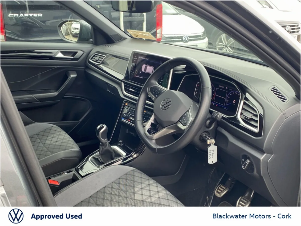 Volkswagen T-Roc SUV, Petrol, 2024, Grey