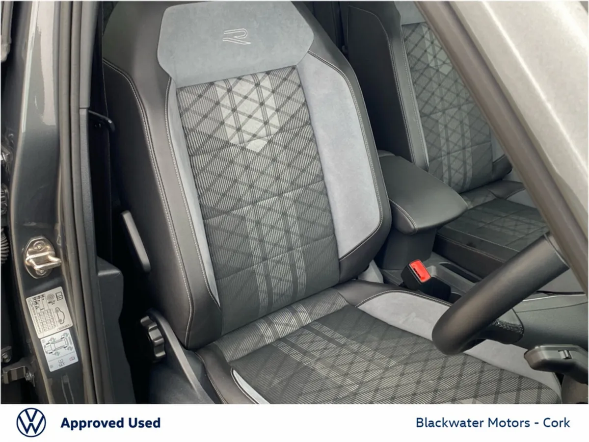 Volkswagen T-Roc SUV, Petrol, 2024, Grey