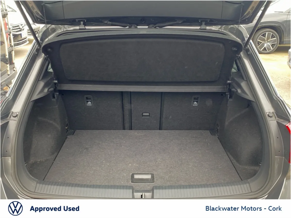 Volkswagen T-Roc SUV, Petrol, 2024, Grey